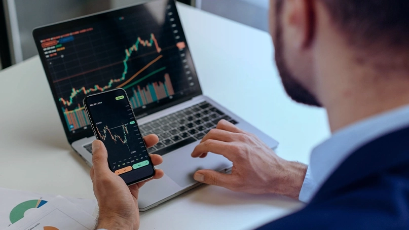 Panel de control de trading de Eryxavin